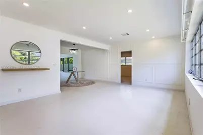 50 NE 124th Ter, North Miami, FL 33161 - Photo 4