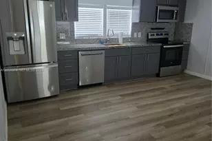 19800 SW 180th Ave, Miami, FL 33187 - Photo 6