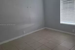 19800 SW 180th Ave, Miami, FL 33187 - Photo 4