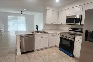 1599 Veracruz Ln, Weston, FL 33327 - Photo 12