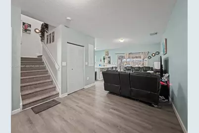 396 NW 12th Pl, Florida City, FL 33034 - Photo 6