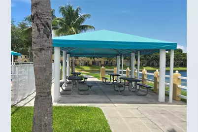 1661 SE 29th Ct #202, Homestead, FL 33035 - Photo 10