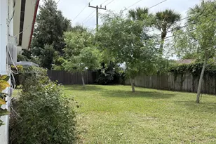 3696 Dogwood Ave, Palm Beach Gardens, FL 33410 - Photo 6