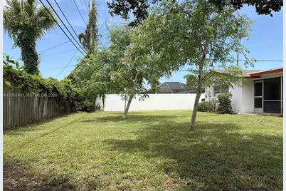 3696 Dogwood Ave, Palm Beach Gardens, FL 33410 - Photo 4