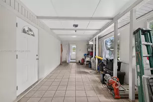369 NE Camelot Dr, Port Saint Lucie, FL 34983 - Photo 20