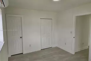 9415 & 9417 (A & B) SW 38th St, Miami, FL 33165 - Photo 32