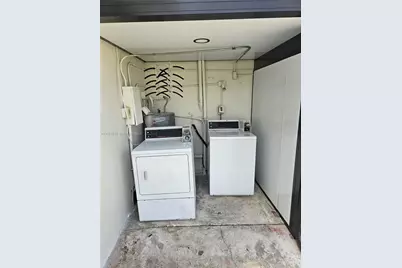 9415 & 9417 (A & B) SW 38th St, Miami, FL 33165 - Photo 36
