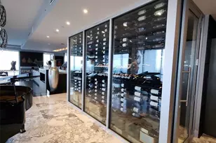 1425 Brickell Ave, Miami, FL 33131 - Photo 20