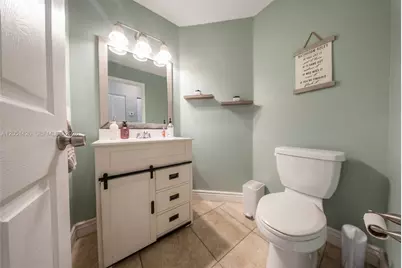 18546 NW 22nd St, Pembroke Pines, FL 33029 - Photo 4