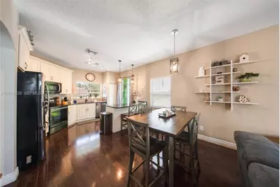 18546 NW 22nd St, Pembroke Pines, FL 33029 - Photo 14