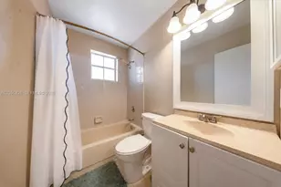 18546 NW 22nd St, Pembroke Pines, FL 33029 - Photo 32