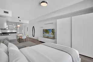 1010 Brickell Ave, Miami, FL 33131 - Photo 12