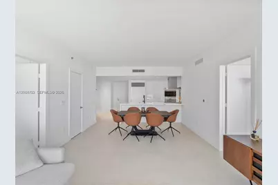 495 Brickell Ave #2305, Miami, FL 33131 - Photo 14