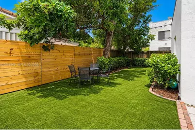 1636 SW 9th St, Miami, FL 33135 - Photo 34