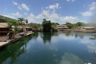 16100 Kilmarnock Dr, Miami Lakes, FL 33014 - Photo 48