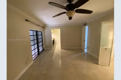 16100 Kilmarnock Dr, Miami Lakes, FL 33014 - Photo 24