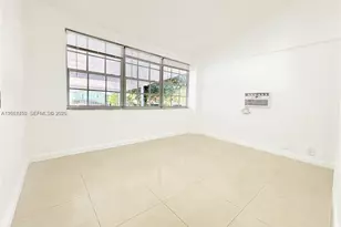 2731 NW 100th St, Miami, FL 33147 - Photo 8