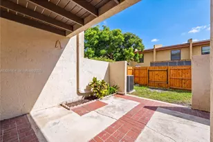 9260 NW 16th St, Pembroke Pines, FL 33024 - Photo 28
