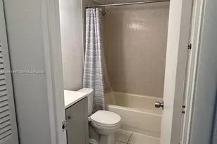 17530 NW 68th Ave, Hialeah, FL 33015 - Photo 8