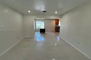 7531 Shalimar St, Miramar, FL 33023 - Photo 4