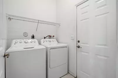 2101 SE 17th Ave, Homestead, FL 33035 - Photo 14