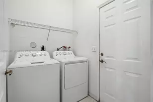 2101 SE 17th Ave, Homestead, FL 33035 - Photo 14