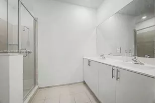 1020 SE 26th Ter, Homestead, FL 33035 - Photo 16