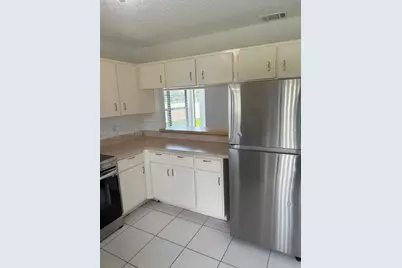 798 SW Claudia Ave #798, Port Saint Lucie, FL 34953 - Photo 2