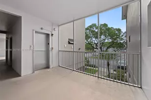 2431 SW 82nd Ave, Davie, FL 33324 - Photo 4