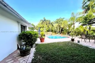 16330 SW 282nd St, Homestead, FL 33033 - Photo 10