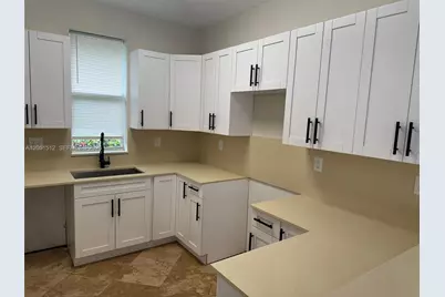 21733 Ingraham Ave Rd #21733, Cutler Bay, FL 33190 - Photo 12