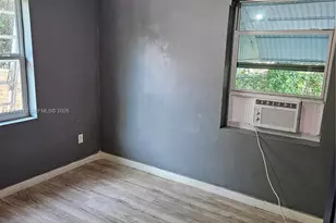 5627 SW 26th St, West Park, FL 33023 - Photo 14