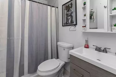2884 W 75th St, Hialeah, FL 33018 - Photo 10