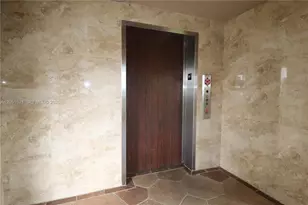 1200 SW 124th Terrace, Pembroke Pines, FL 33027 - Photo 2