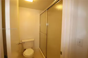 1200 SW 124th Terrace, Pembroke Pines, FL 33027 - Photo 16