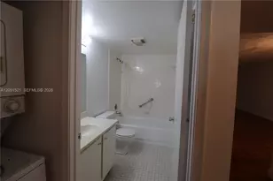 1200 SW 124th Terrace, Pembroke Pines, FL 33027 - Photo 22