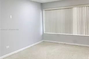 1820 SW 98th Ct, Miami, FL 33165 - Photo 16