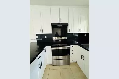 1755 NE 116th Rd #17, North Miami, FL 33181 - Photo 2
