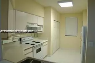 3245 NE 184th St, Aventura, FL 33160 - Photo 2
