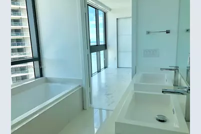 650 NE 32 St #3307, Miami, FL 33137 - Photo 8