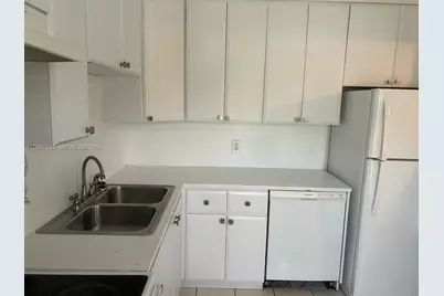 6100 S Falls Cir Dr #202, Lauderhill, FL 33319 - Photo 4