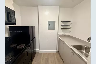 143 SW 9th St #202, Miami, FL 33130 - Photo 6