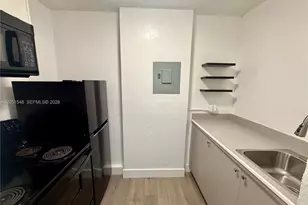 143 SW 9th St, Miami, FL 33130 - Photo 6