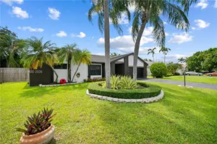 5741 W Waterford Dr, Davie, FL 33331 - Photo 2