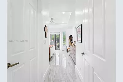 135 Catania Way, Royal Palm Beach, FL 33411 - Photo 26