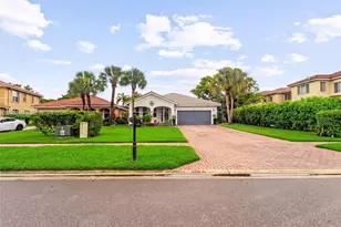 135 Catania Way, Royal Palm Beach, FL 33411 - Photo 6