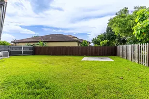 28381 SW 128th Pl, Homestead, FL 33033 - Photo 2