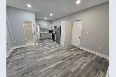 1629 SW 6th St #4, Miami, FL 33135 - Photo 8