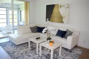 3970 Oaks Clubhouse Dr, Pompano Beach, FL 33069 - Photo 14