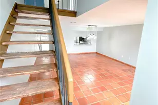10000 NW 9th St Cir, Miami, FL 33172 - Photo 16